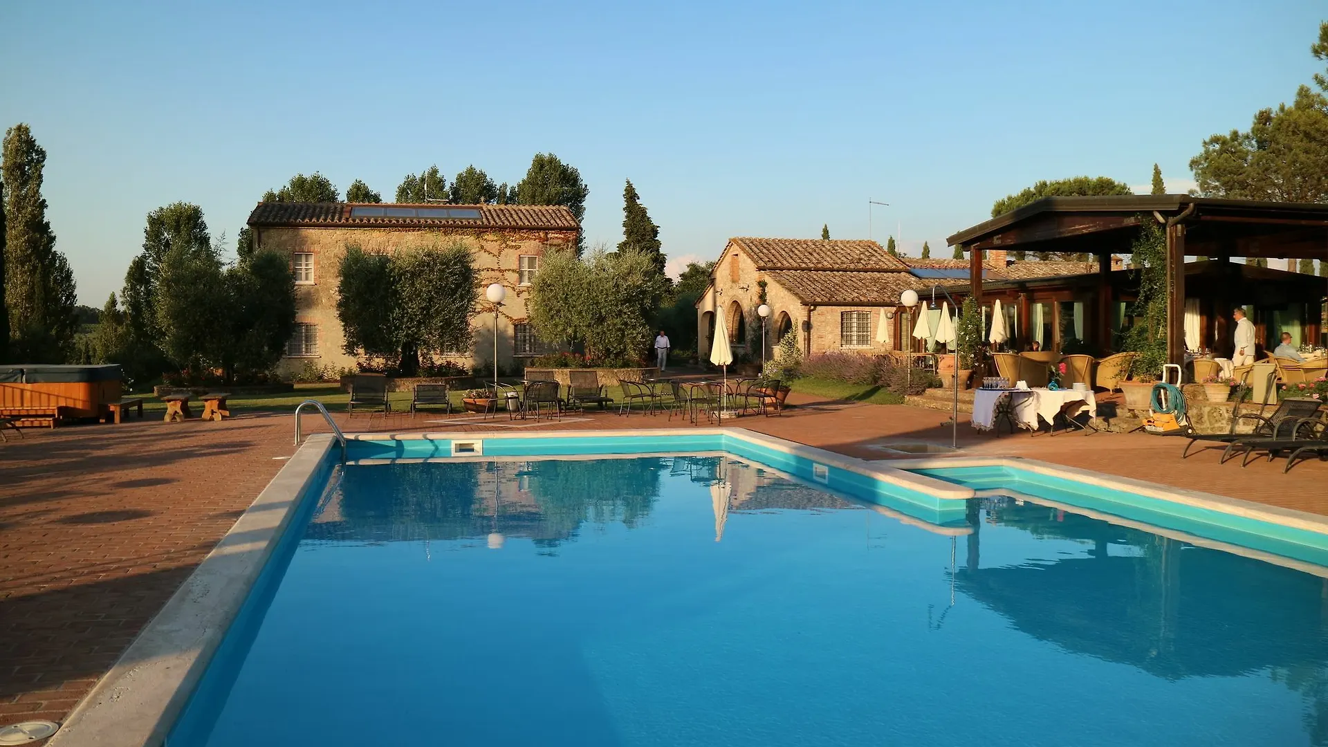 מלון סרטאנו Agriturismo La Sovana 3*,  איטליה